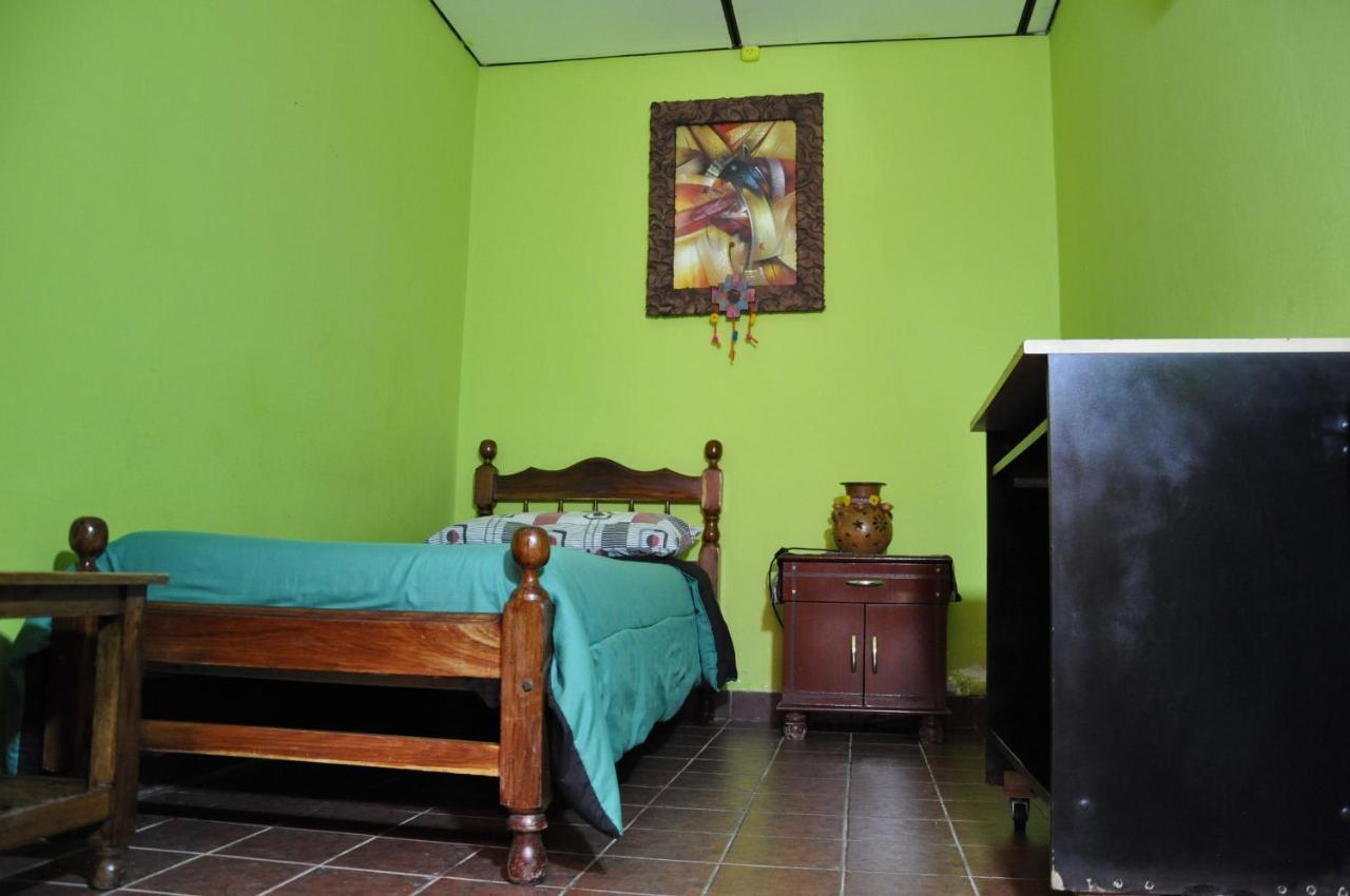 Hostel Copacabana ลา เกียกา ภายนอก รูปภาพ